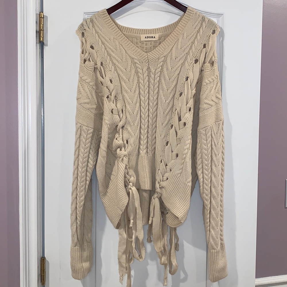 Cream patterned sweater!